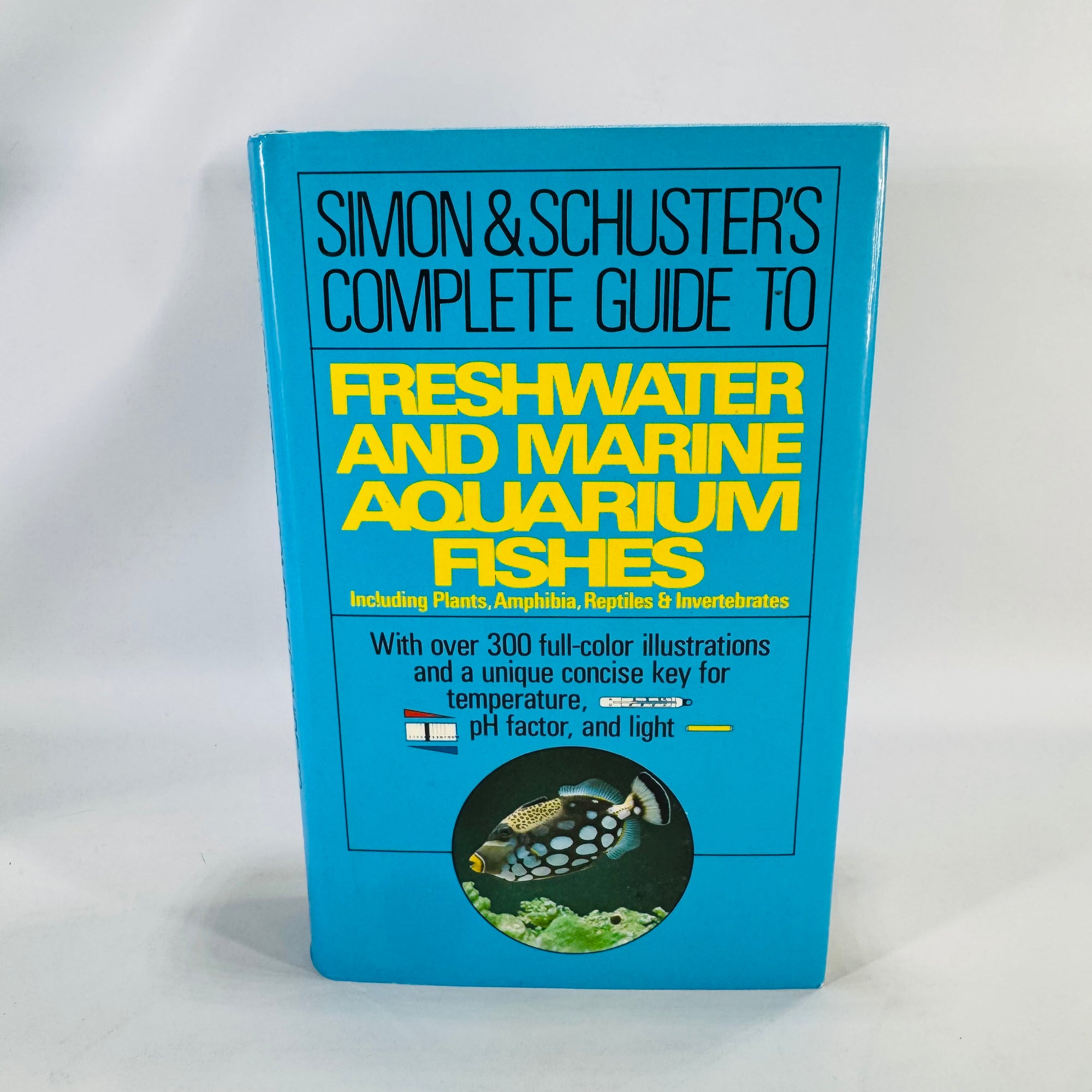 Simon & Schuster’s Complete Guide to Freshwater and Marine Aquarium Fishes (1977) — Simon & Schuster | 300+ Color Photos, Aquarium & Ichthyology Reference