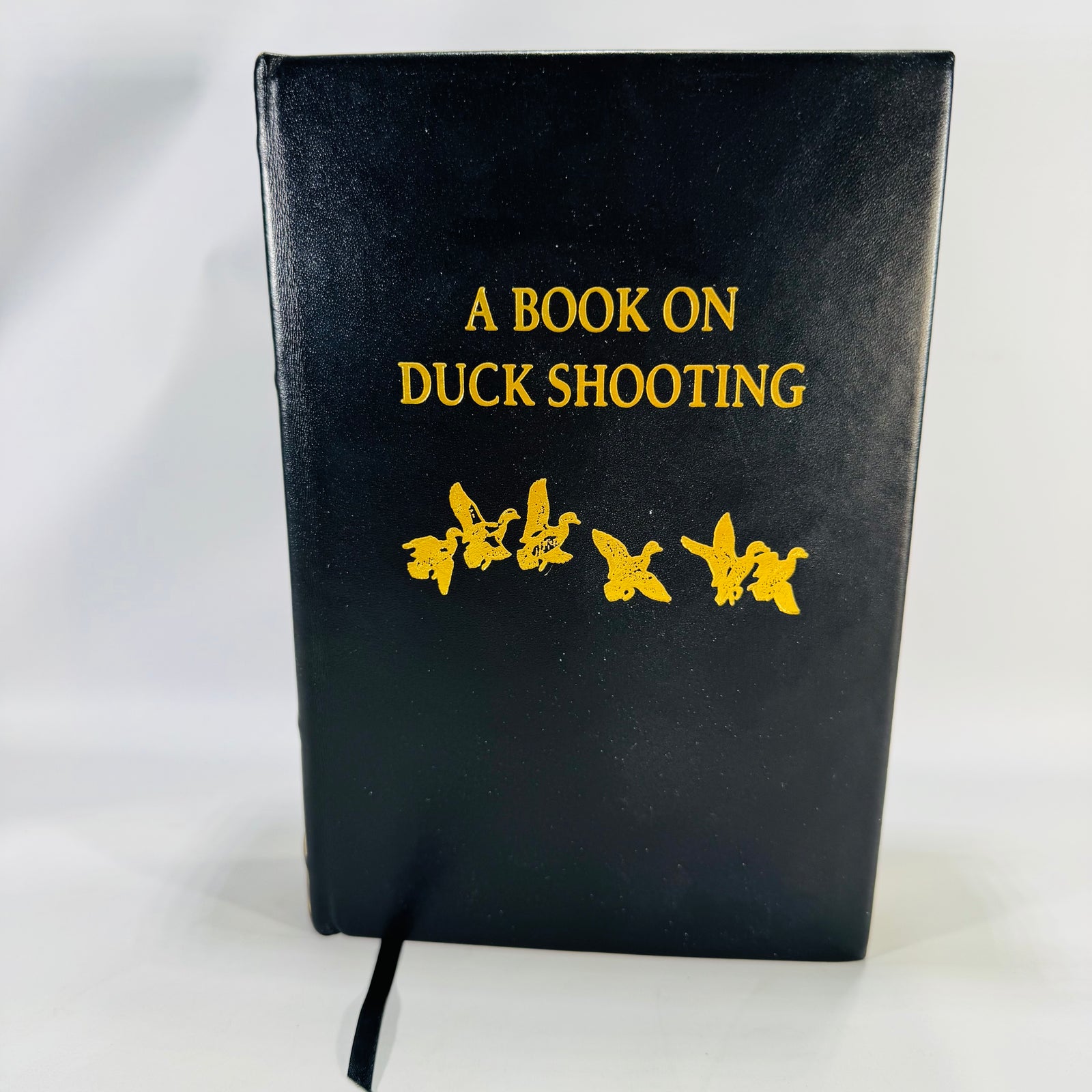 A Book on Duck Shooting (1982 Limited Edition) — Van Campen Heilner | Numbered, Ribbon & Gilt Edges, Hunting & Fishing / Waterfowl