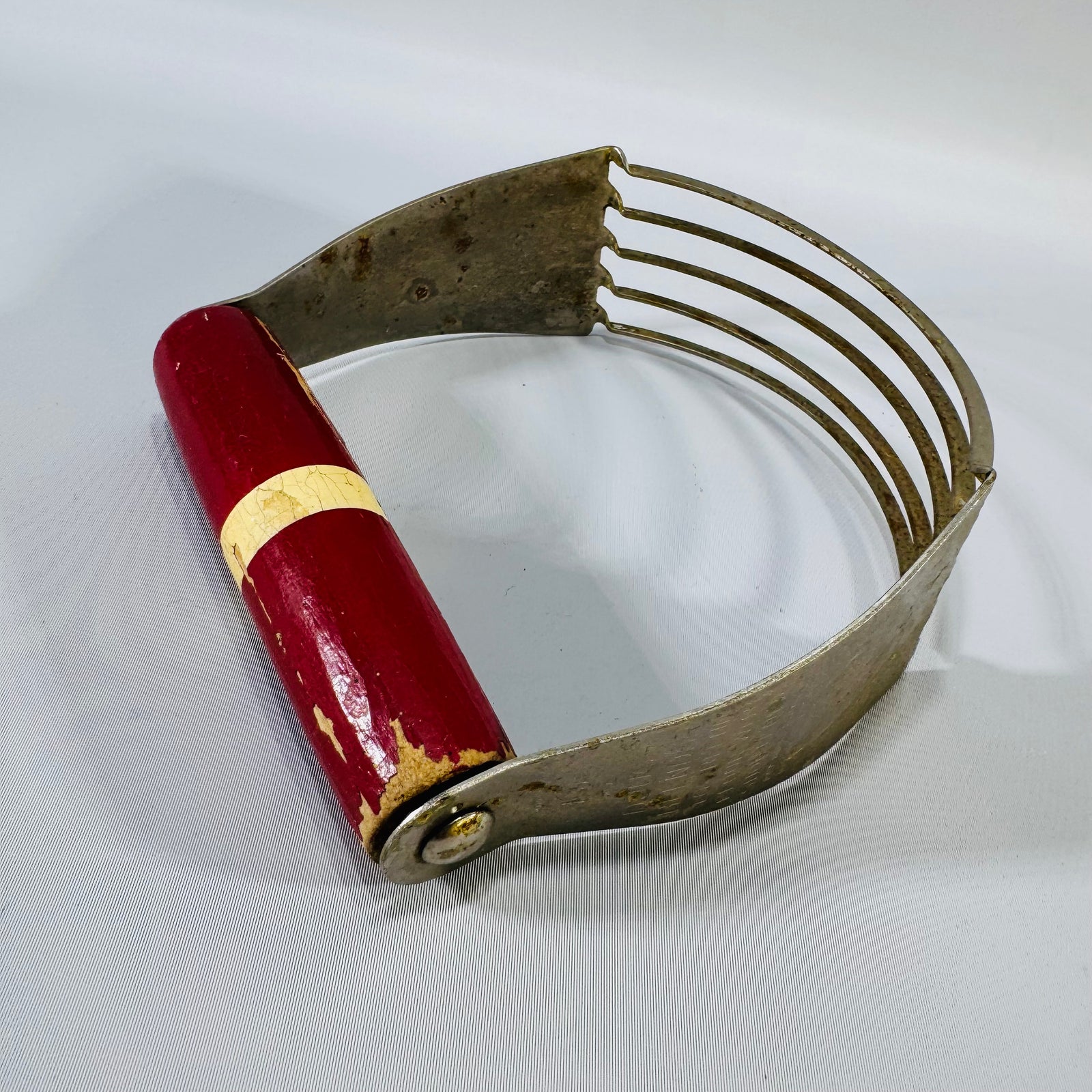 Vintage Red Handle Pastry Blender | Metal Wire Dough Cutter Farmhouse Baking Tool