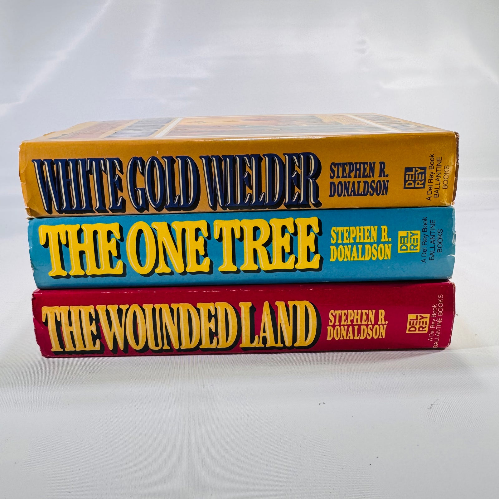 The Second Chronicles of Thomas Covenant Series (1980s Books 1-3) – Vintage Fantasy Collection