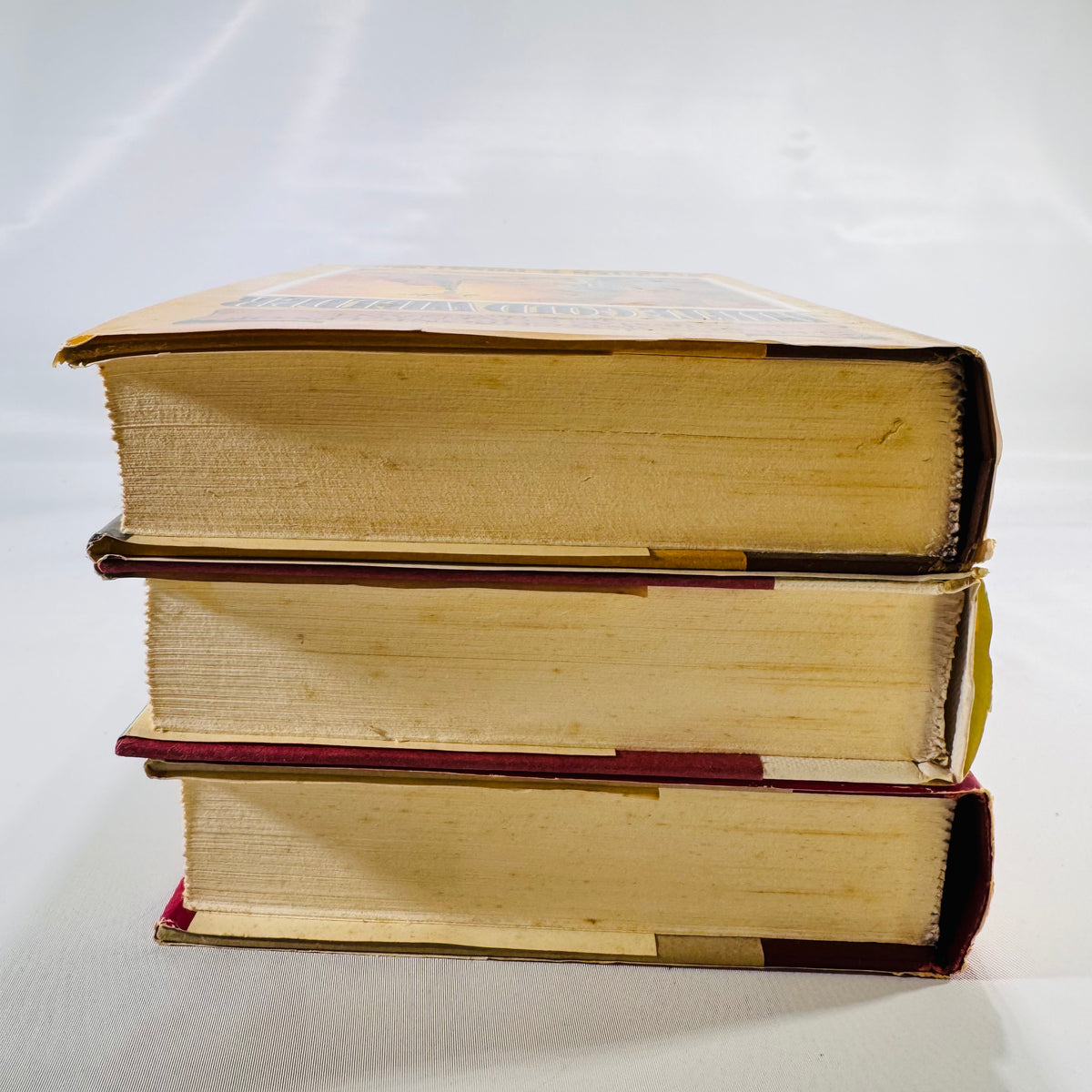 The Second Chronicles of Thomas Covenant Series (1980s Books 1-3) – Vintage Fantasy Collection
