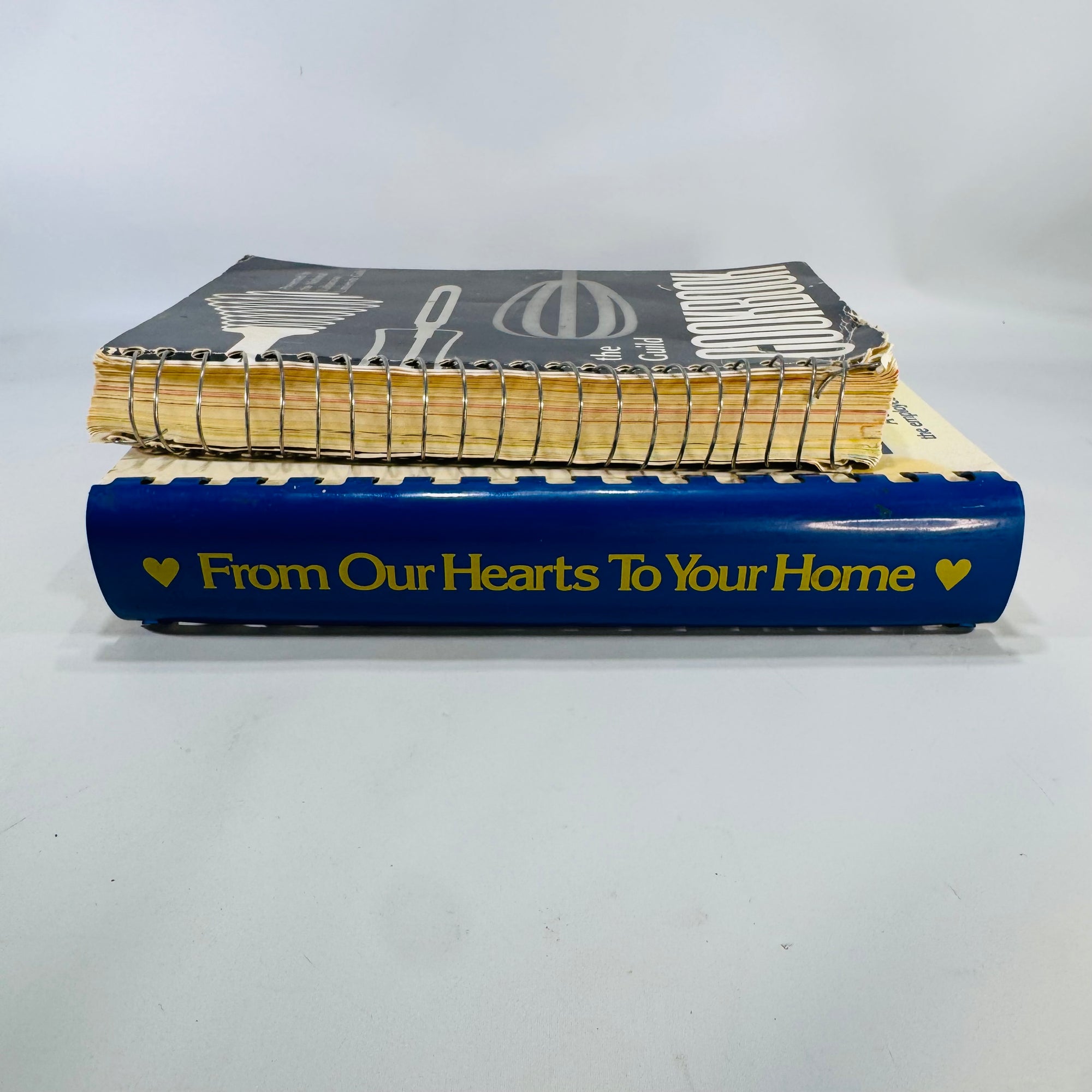 Southwest Airlines & Valparaiso University Guild Community Cookbooks (1972 & 1986) – Vintage Community Recipes Bundle