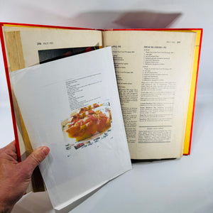 Betty Crocker's Cookbook — New and Revised Edition Golden Press | 1978