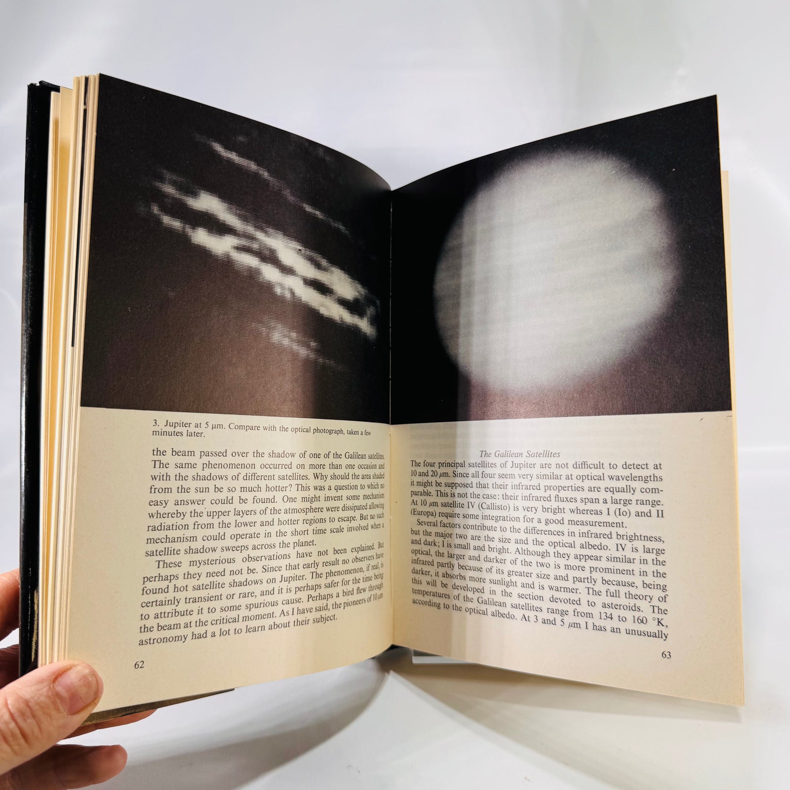 Infrared Astronomy: Exploring the Hidden Universe (1975) by David A. Allen Space Science Hardcover