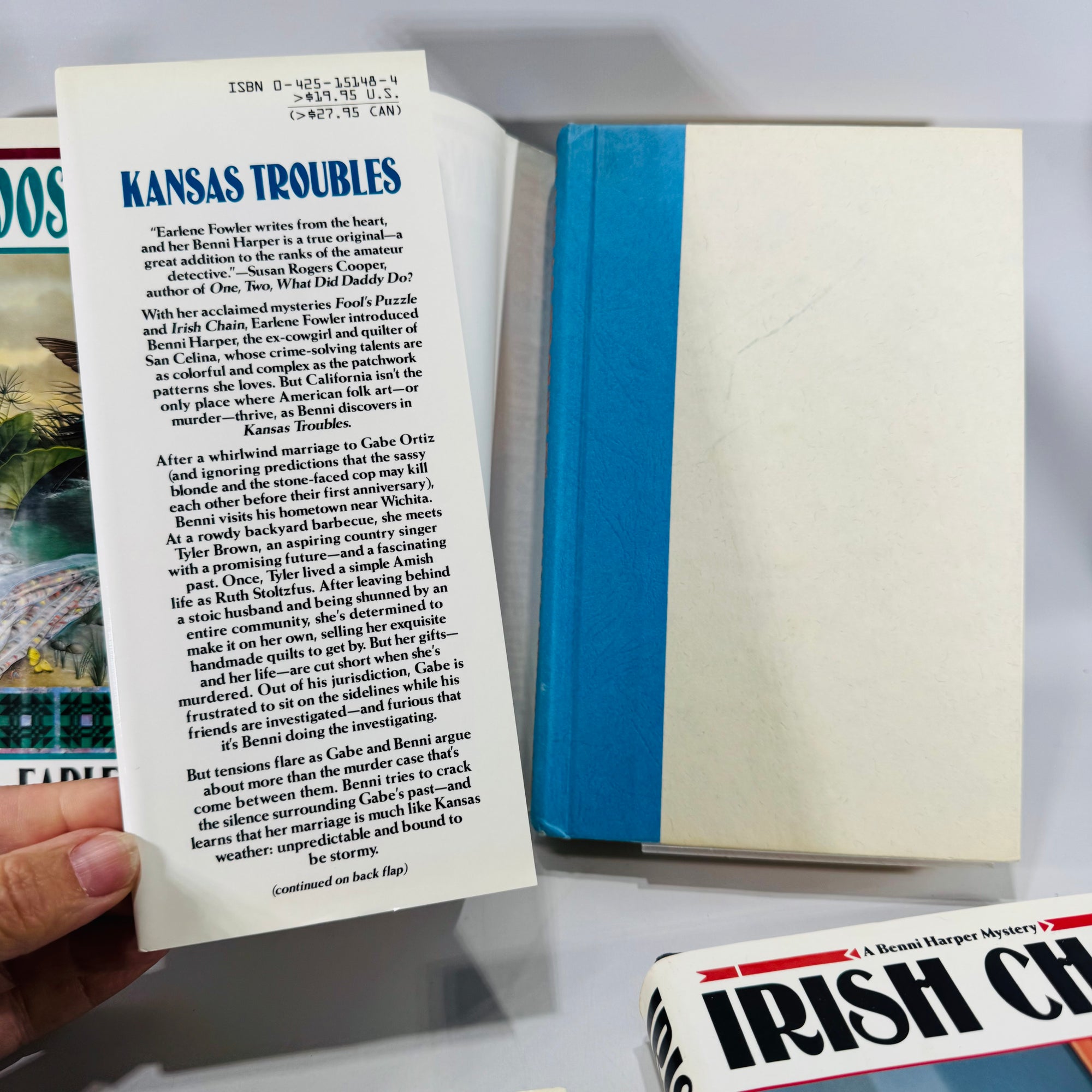Benni Harper Cozy Mystery Set (1994–1997) — Earlene Fowler | 4 First Editions, Quilt-Themed, Cozy Mystery