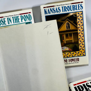 Benni Harper Cozy Mystery Set (1994–1997) — Earlene Fowler | 4 First Editions, Quilt-Themed, Cozy Mystery