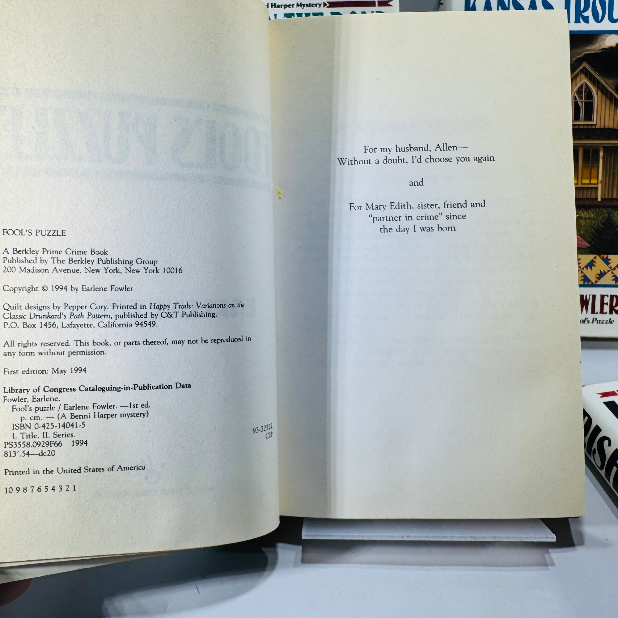 Benni Harper Cozy Mystery Set (1994–1997) — Earlene Fowler | 4 First Editions, Quilt-Themed, Cozy Mystery