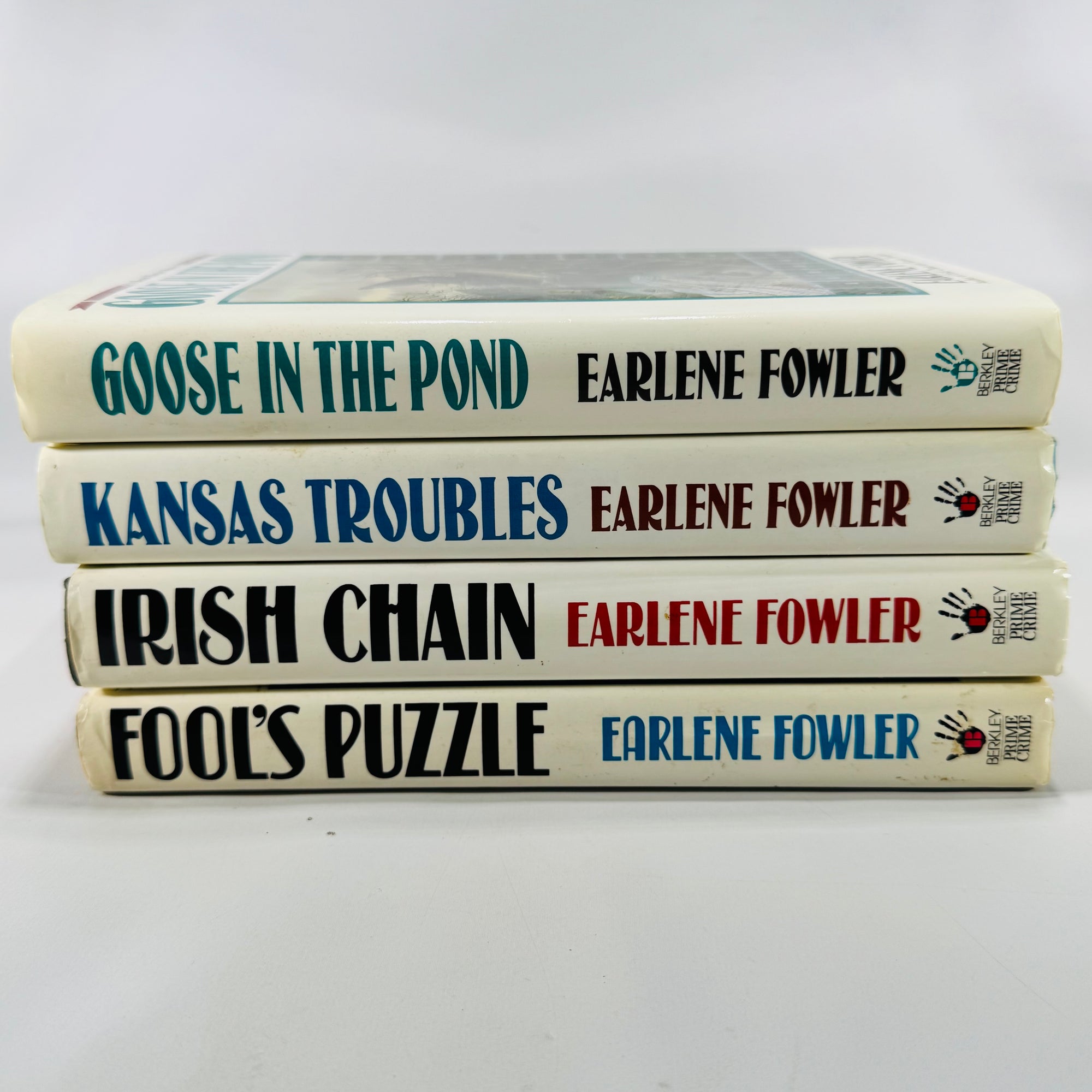 Benni Harper Cozy Mystery Set (1994–1997) — Earlene Fowler | 4 First Editions, Quilt-Themed, Cozy Mystery