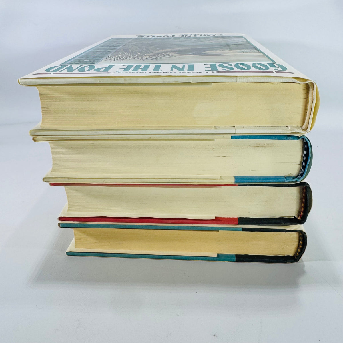 Benni Harper Cozy Mystery Set (1994–1997) — Earlene Fowler | 4 First Editions, Quilt-Themed, Cozy Mystery