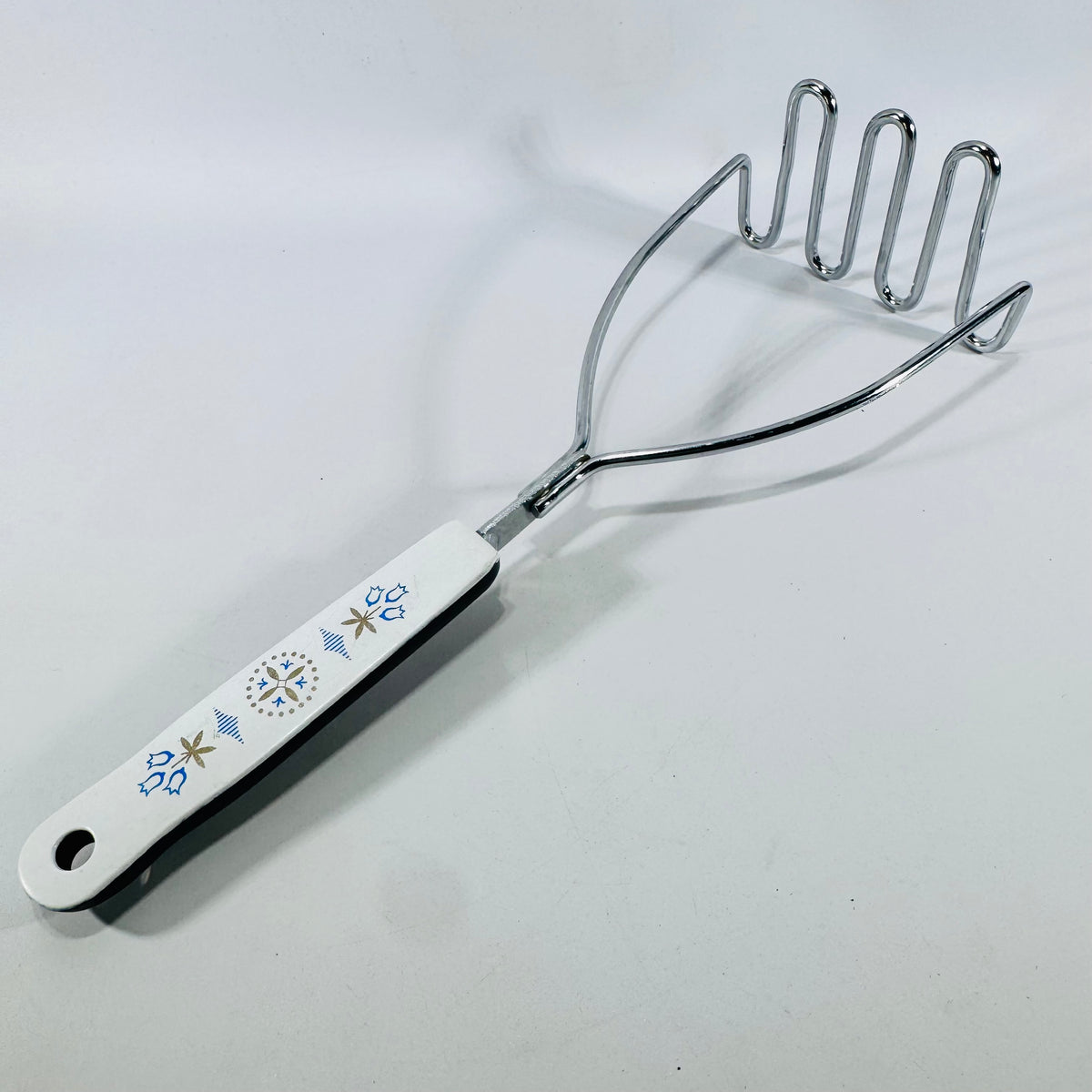 EKCO Carousel Blue Dutch Tulip Potato Masher 1960s