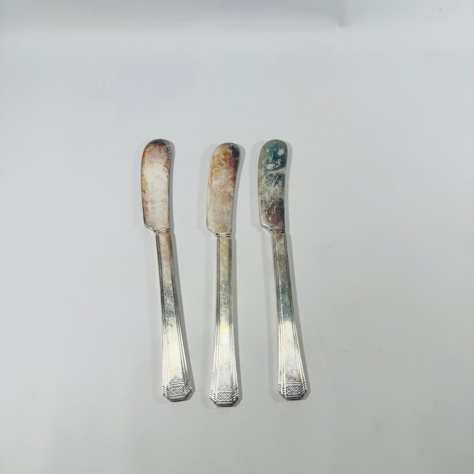 Oneida Clarion Master Butter Knives Set of 3 1931 Vintage