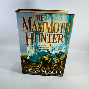 The Mammoth Hunters: Jean M. Auel 1985 Hardcover Book Club Edition