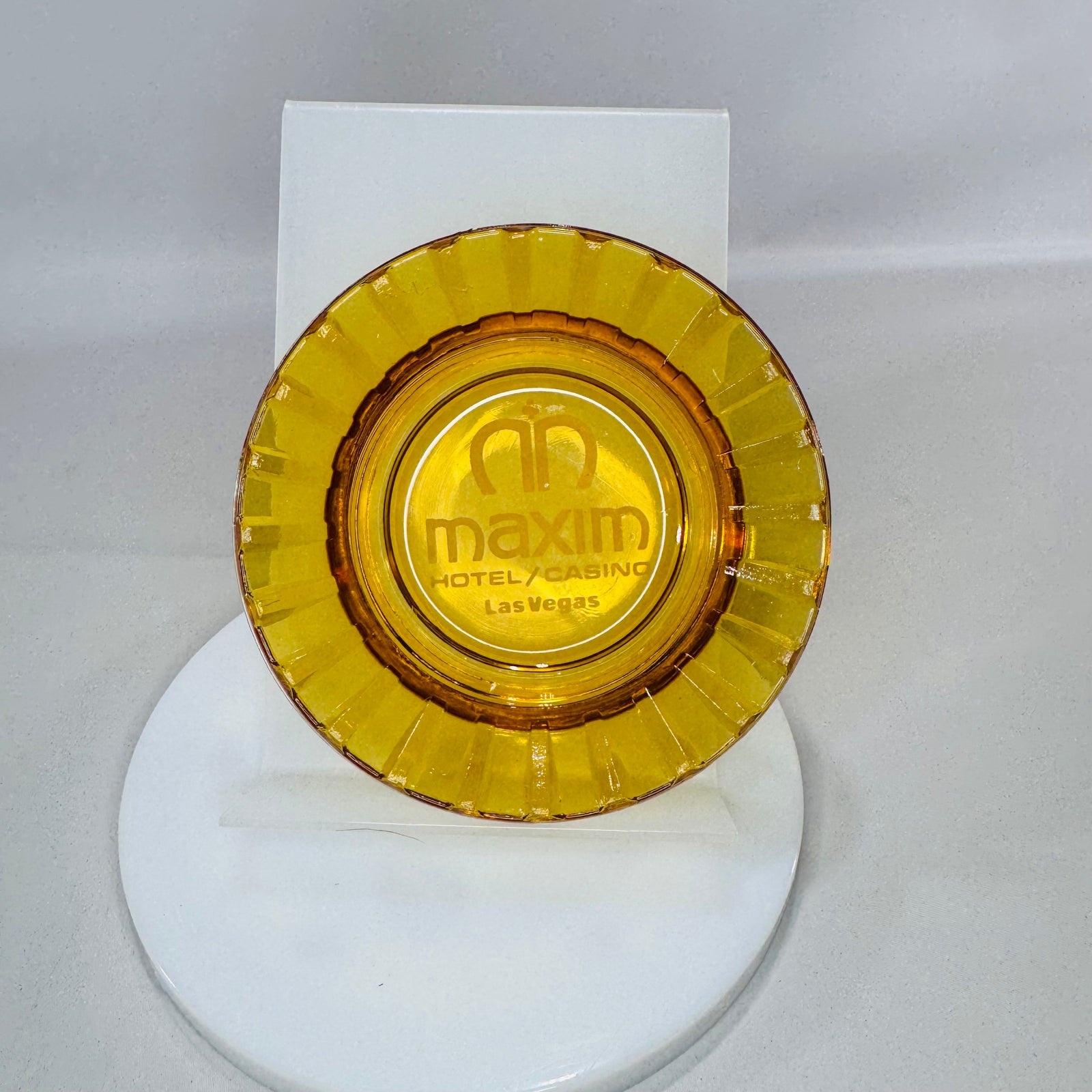 Vintage Maxim Hotel & Casino Las Vegas Amber Glass Ashtray (1977–2001) | Casino Memorabilia