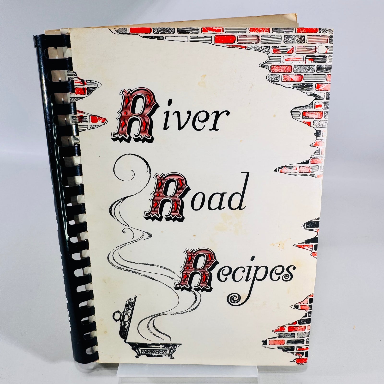 River Road Recipes Vintage Louisiana Cookbook Junior League Baton Rouge Plasitc Comb