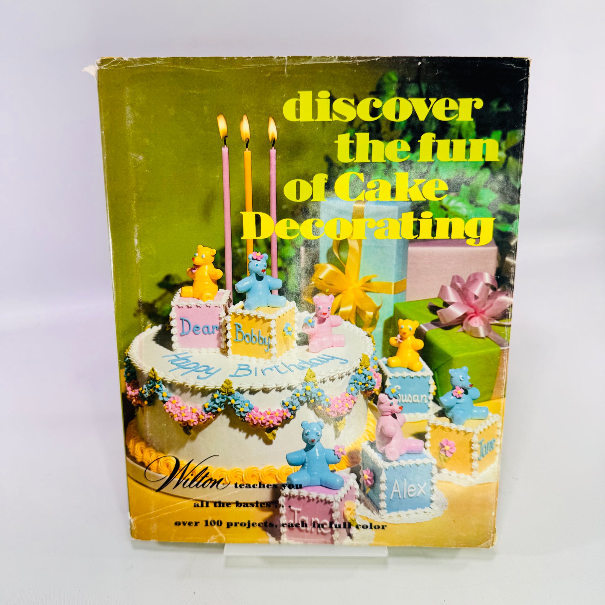 Vintage Wilton Cake Decorating Book with Dust Jacket - Reading Vintage