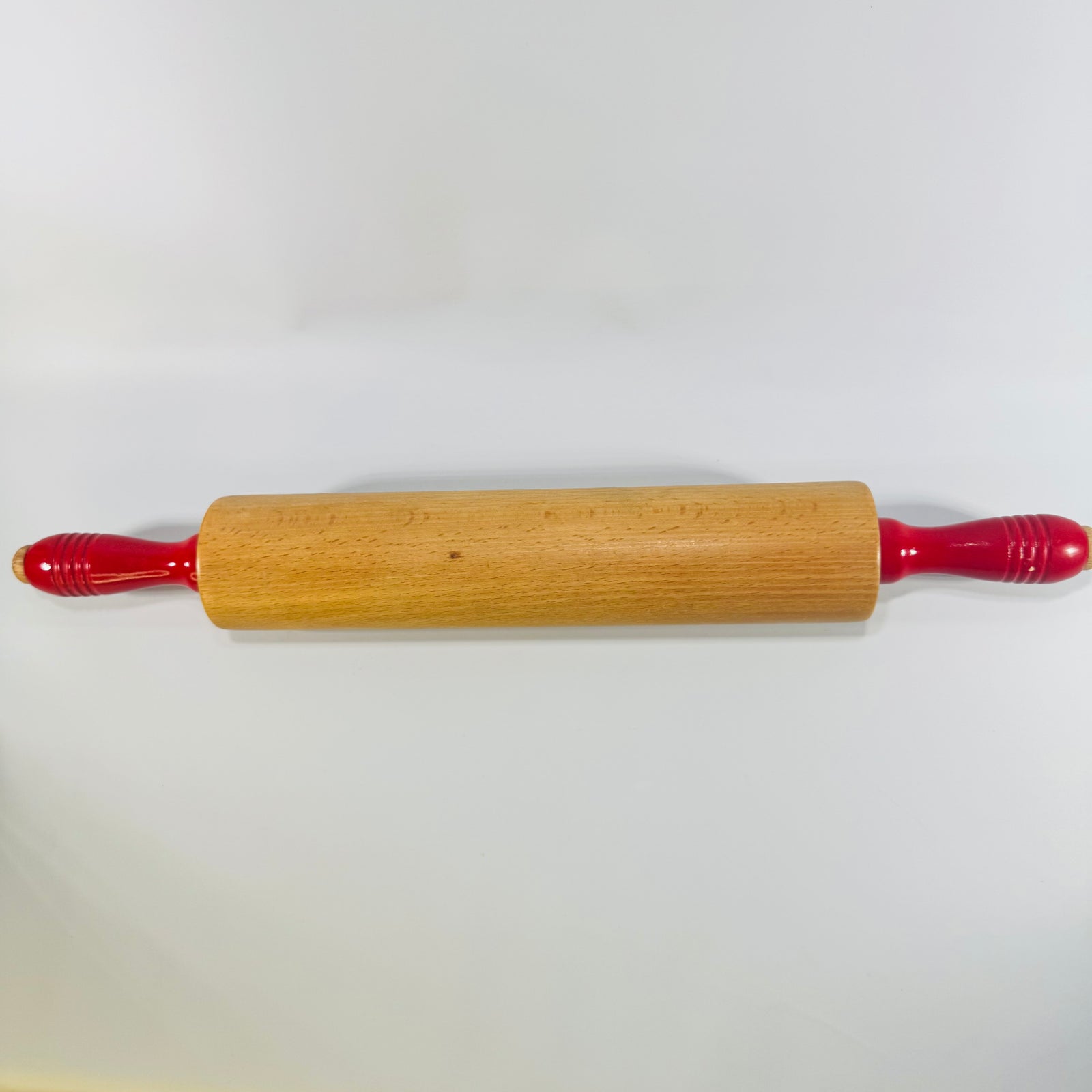 Vintage Red Handle Wooden Rolling Pin 17.5 Inch Farmhouse Baking Pastry Roller