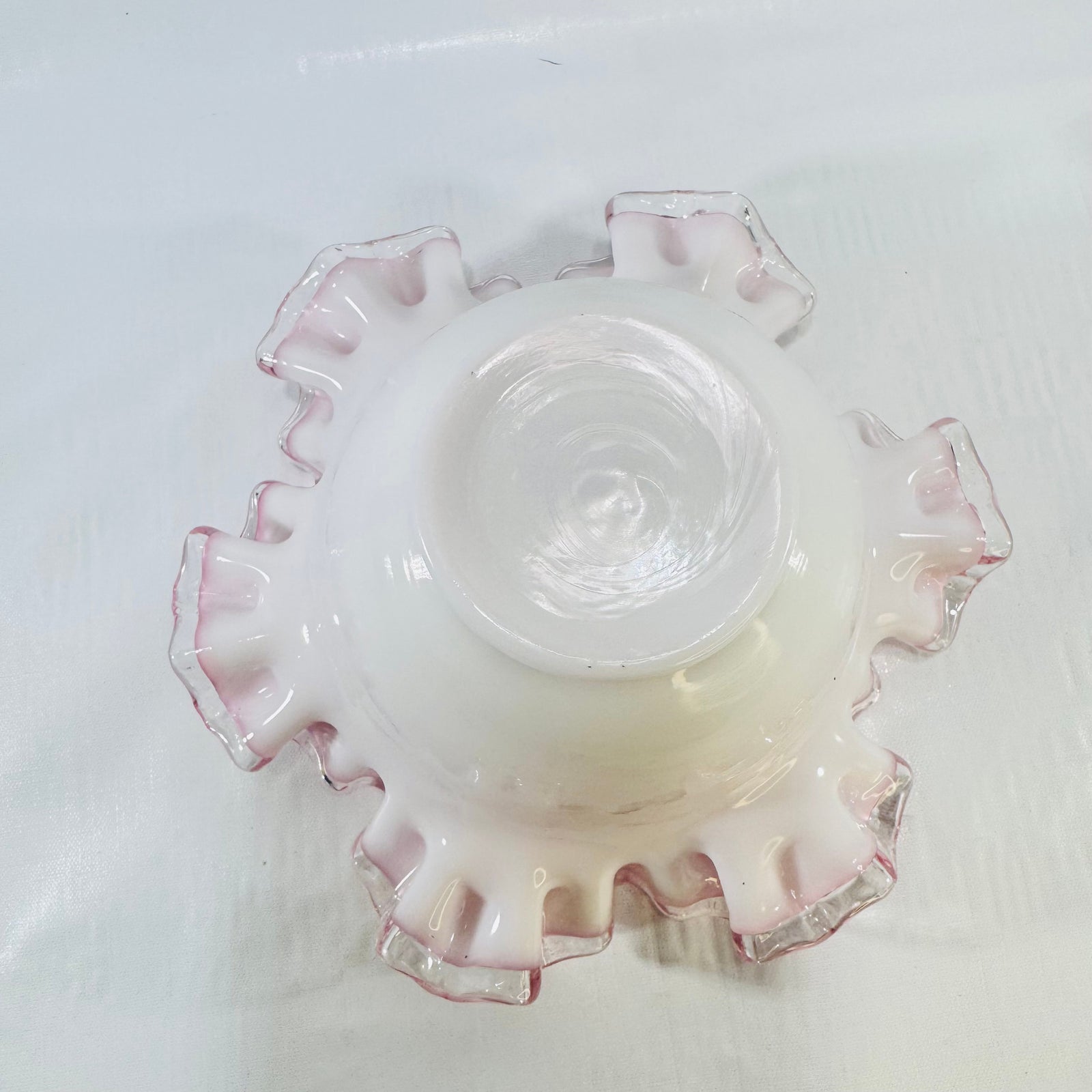 Fenton Peach Crest ruffled pink and white glass bowl, photo 3 of 5