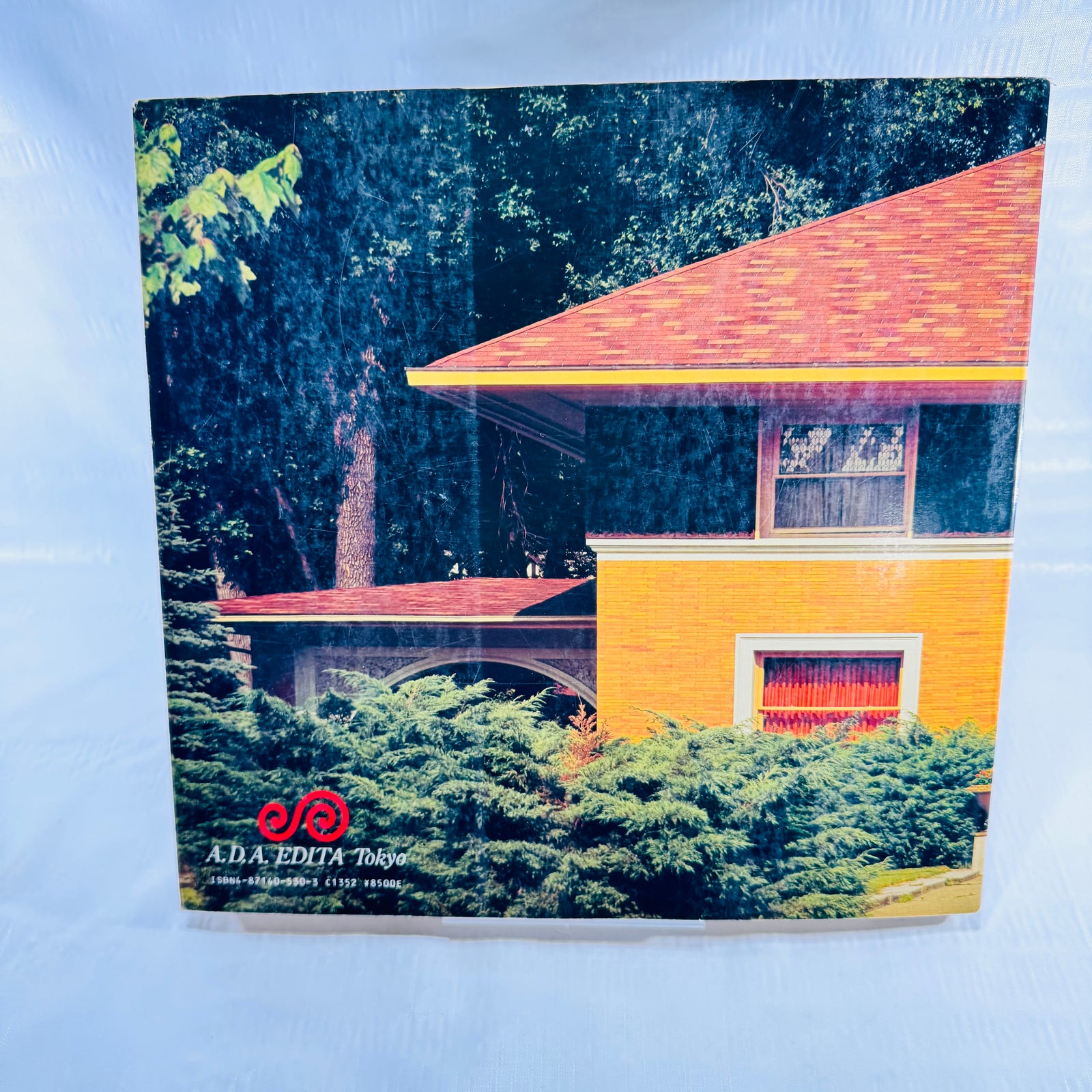 Back cover of Frank Lloyd Wright Monograph 1887-1901 Volume 1