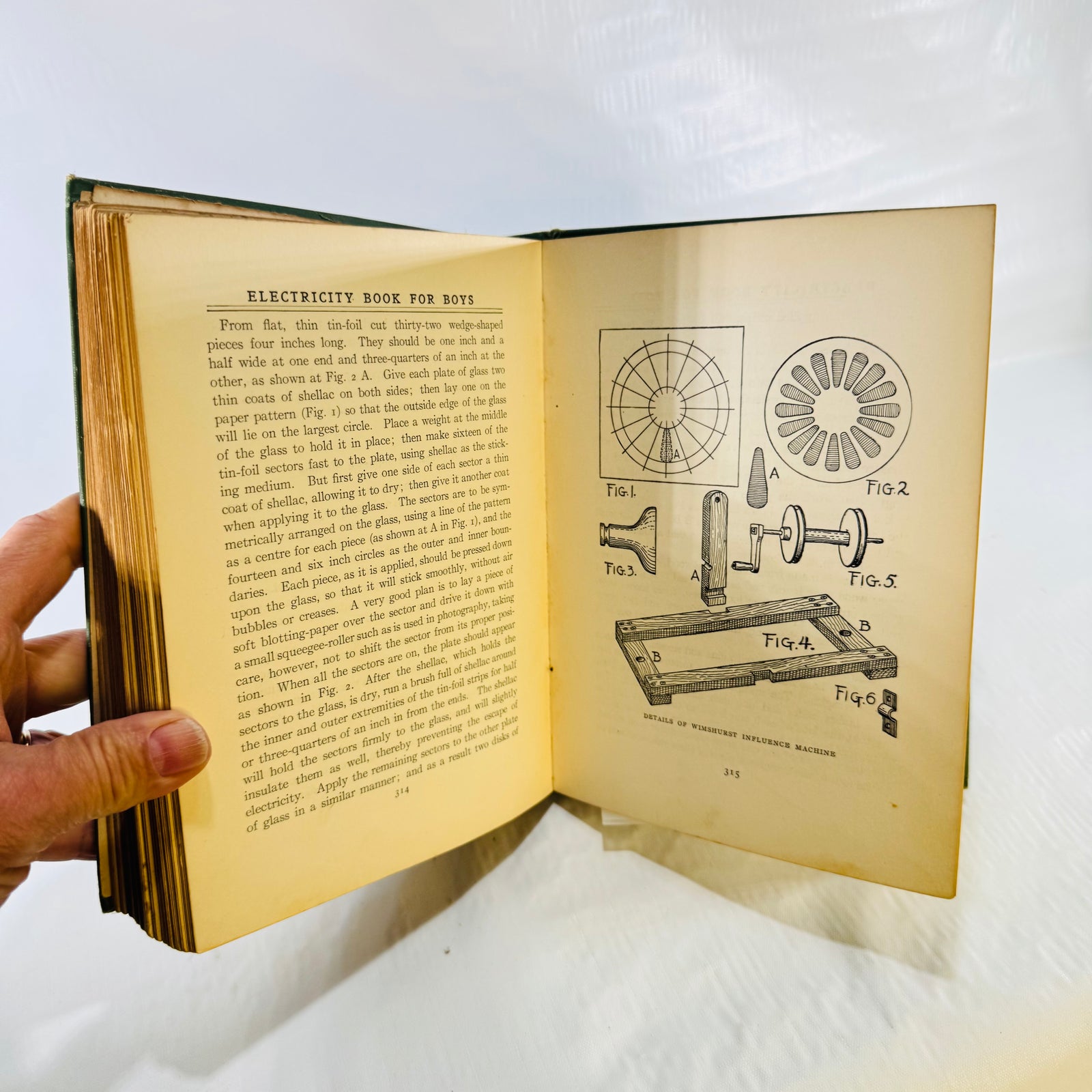 Pages 314 and 315 with Wimshurst influence machine drawing