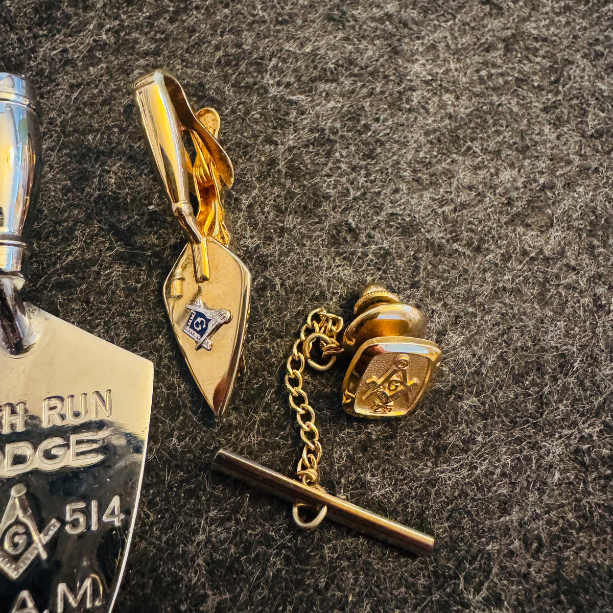 Vintage Masonic Freemason Accessories Lot–Birch Run Lodge No. 514 F AM Mini Trowel 3” Swank Trowel Tie Clip (1.5”) Tie Tack & Lapel Pins