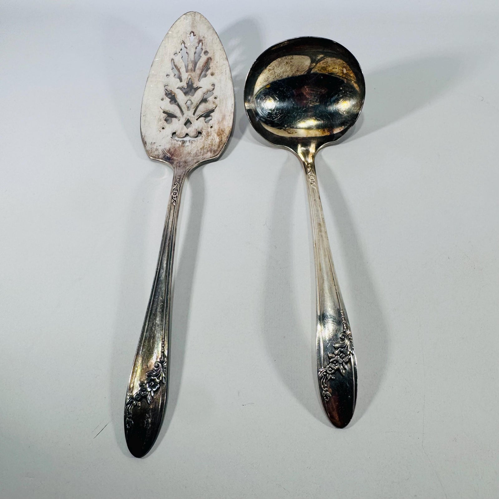 Vintage Oneida Community Tudor Plate Queen Bess II silver plate pie server and gravy ladle set with floral handle detail