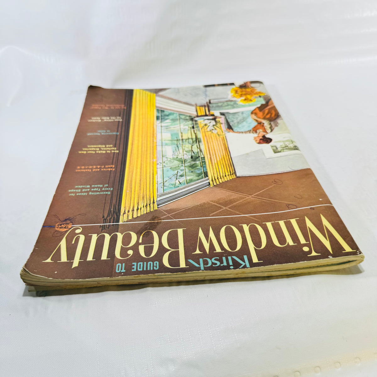 Top edge of the Kirsch Guide to Window Beauty