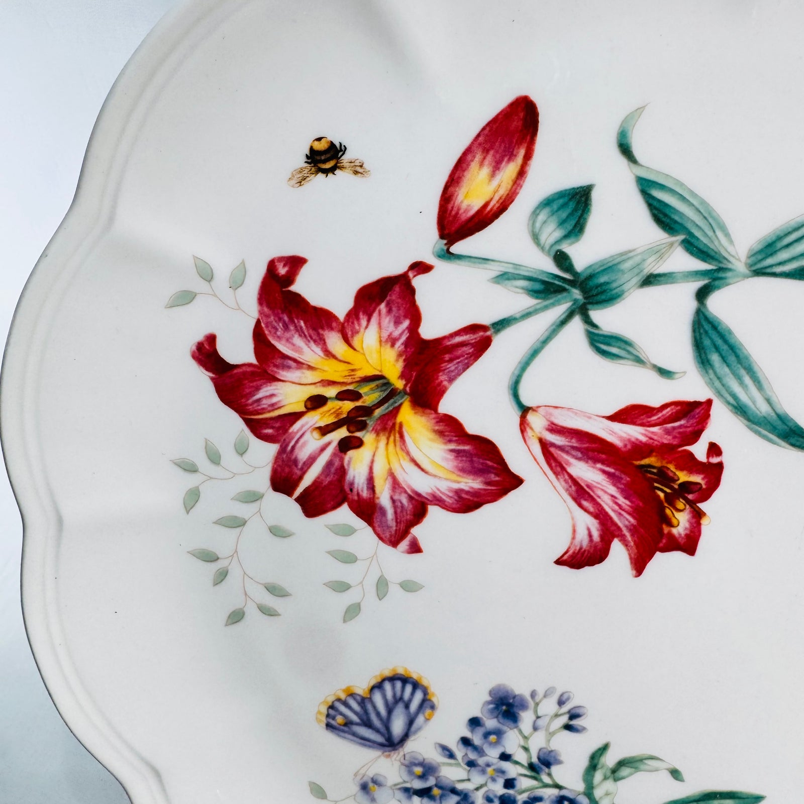 Lenox Butterfly Meadow Fritillary 11 inch dinner plate with red lilies and orange fritillary butterfly