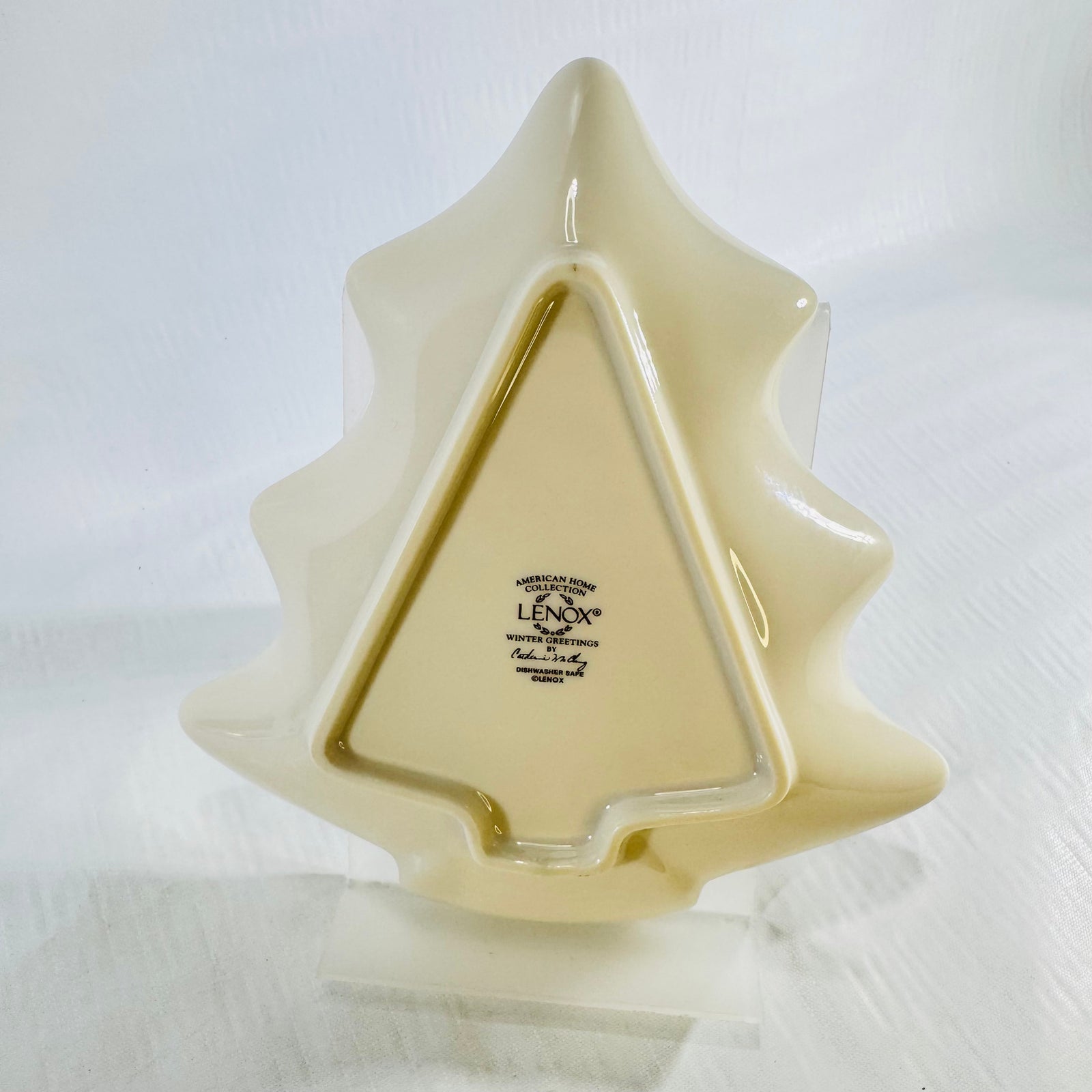 Lenox Winter Greetings Christmas tree dish with red cardinal and gold rim front view