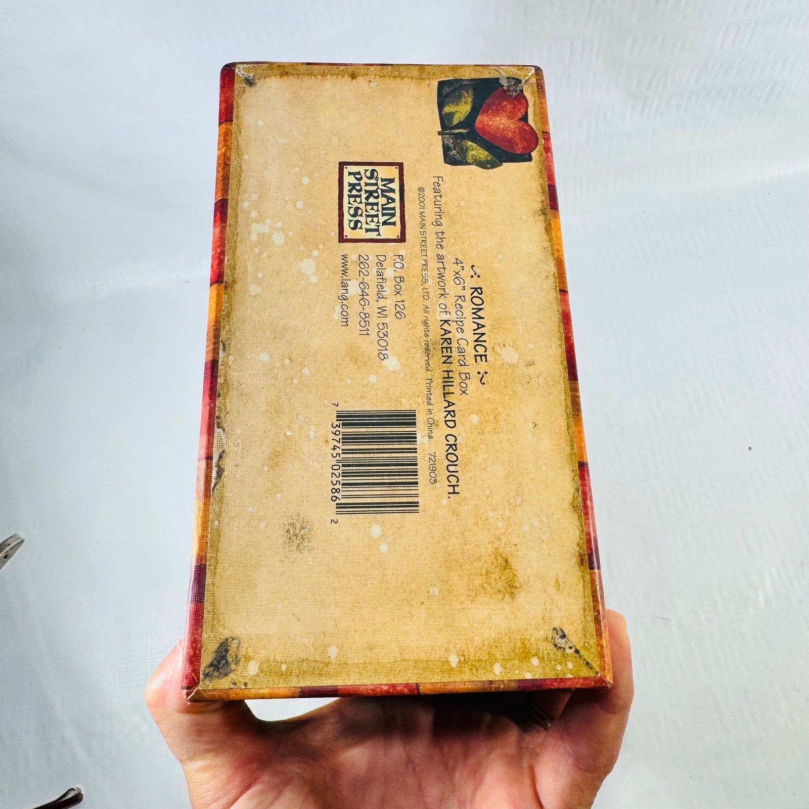 Bottom label of the 2001 Main Street Press Romance recipe box
