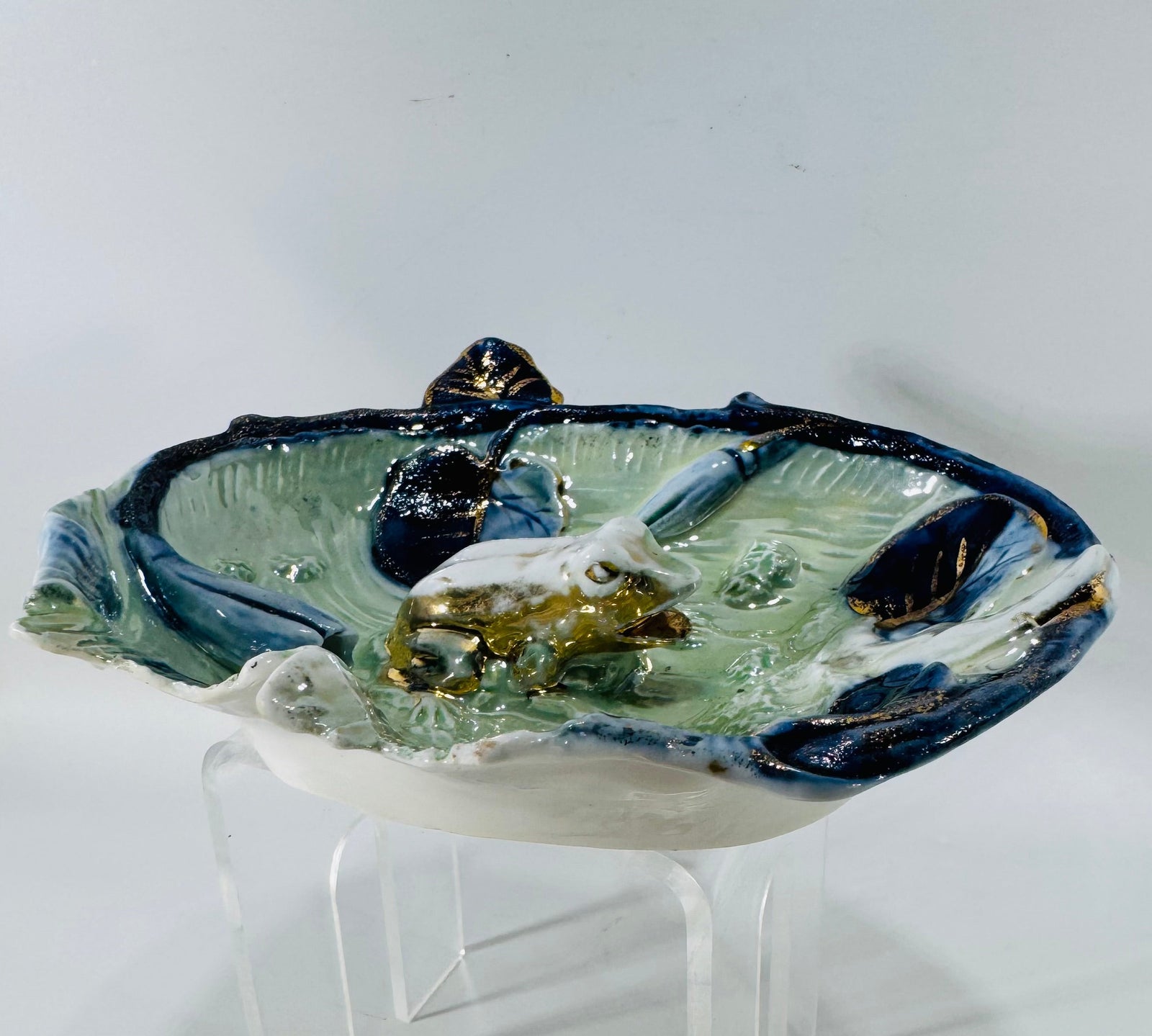 Mid-Century Majolica Frog on Lily Pad Trinket Dish — Sitzendorf Attributed Germany — Ebeling & Reuss Golden Crown Style | Pattern 33