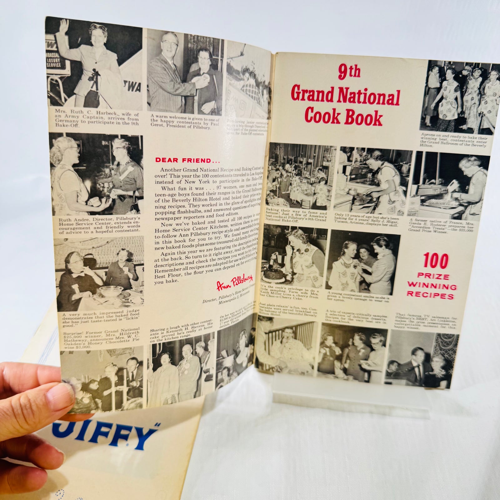 Pillsbury 9th Grand National Cook Book opening pages with photos from the contest