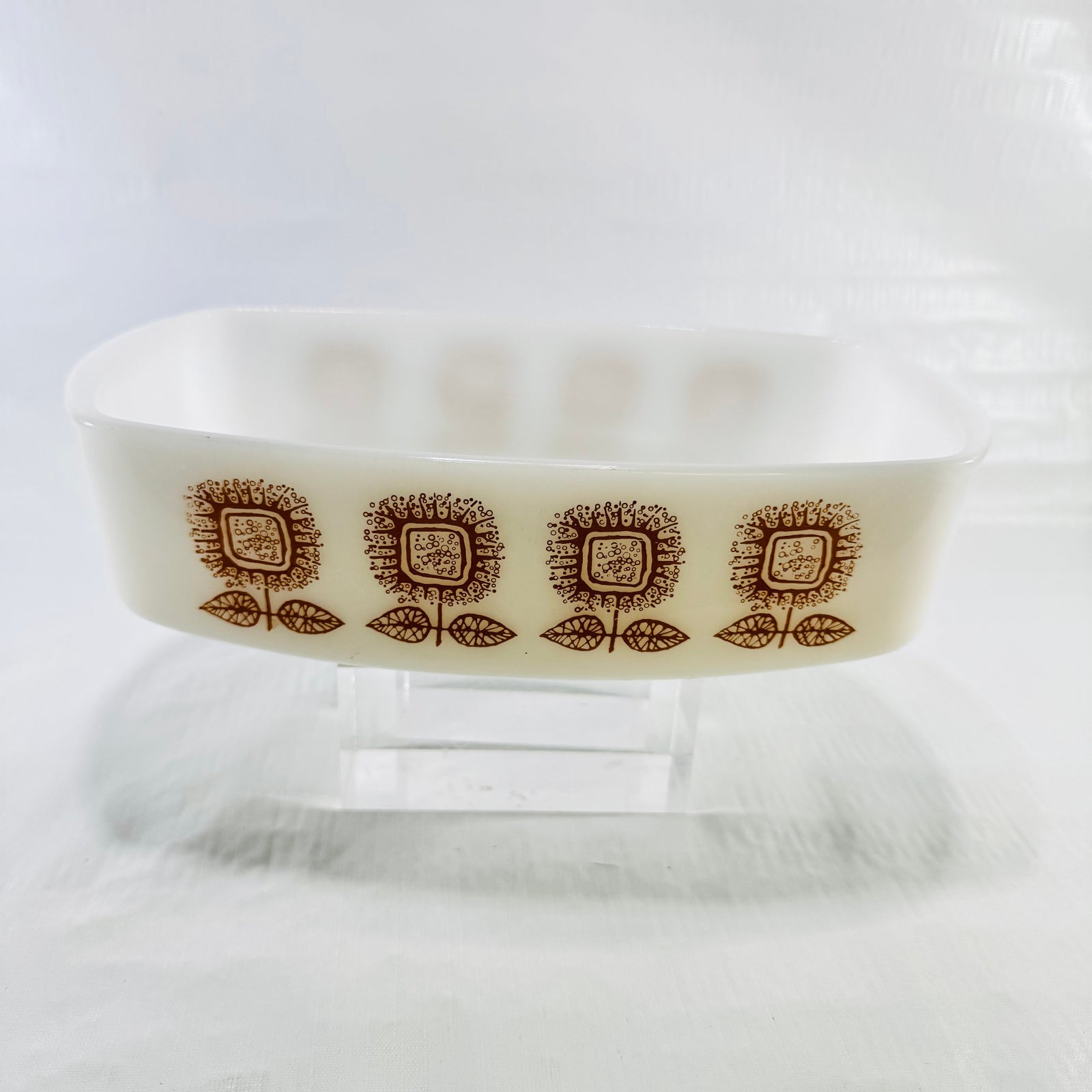 Vintage Pyrex Town and Country brown floral opal glass loaf pan, photo 4 of 8