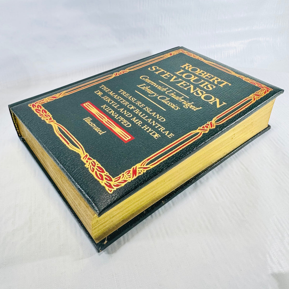 Robert Louis Stevenson Greenwich Unabridged Classics 1983 cover angle