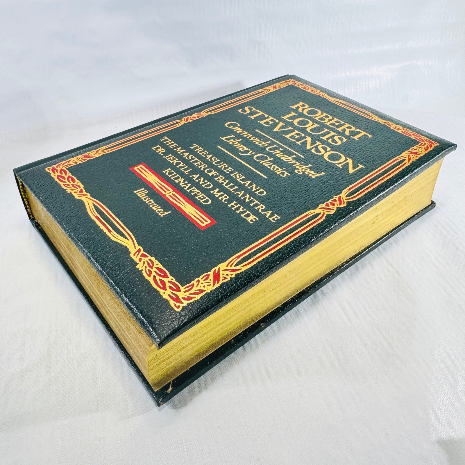 Robert Louis Stevenson Greenwich Unabridged Classics 1983 cover angle