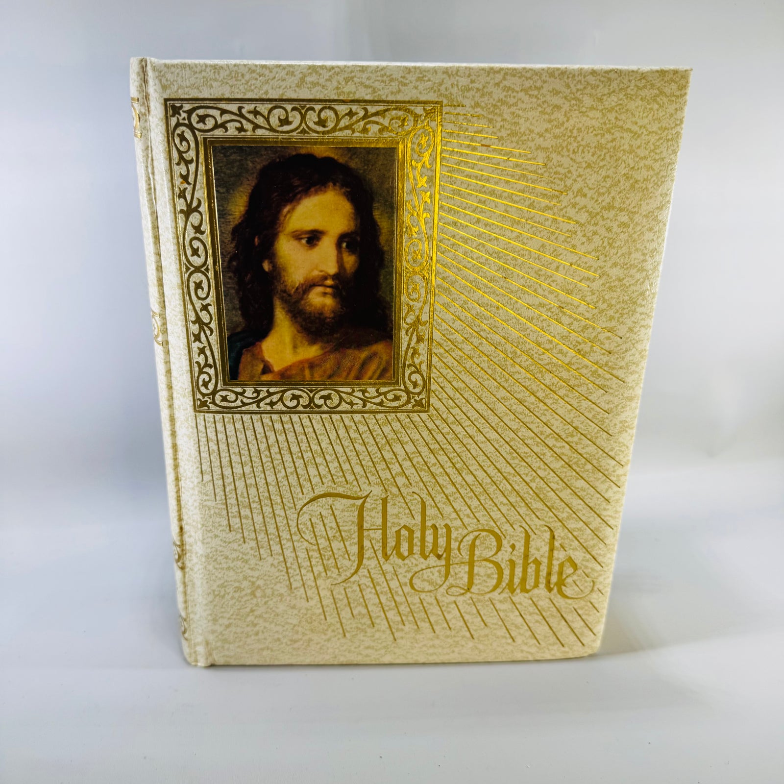 Vintage Catholic Family Bible New American Bible Knights of Columbus Memorial 1984–1985