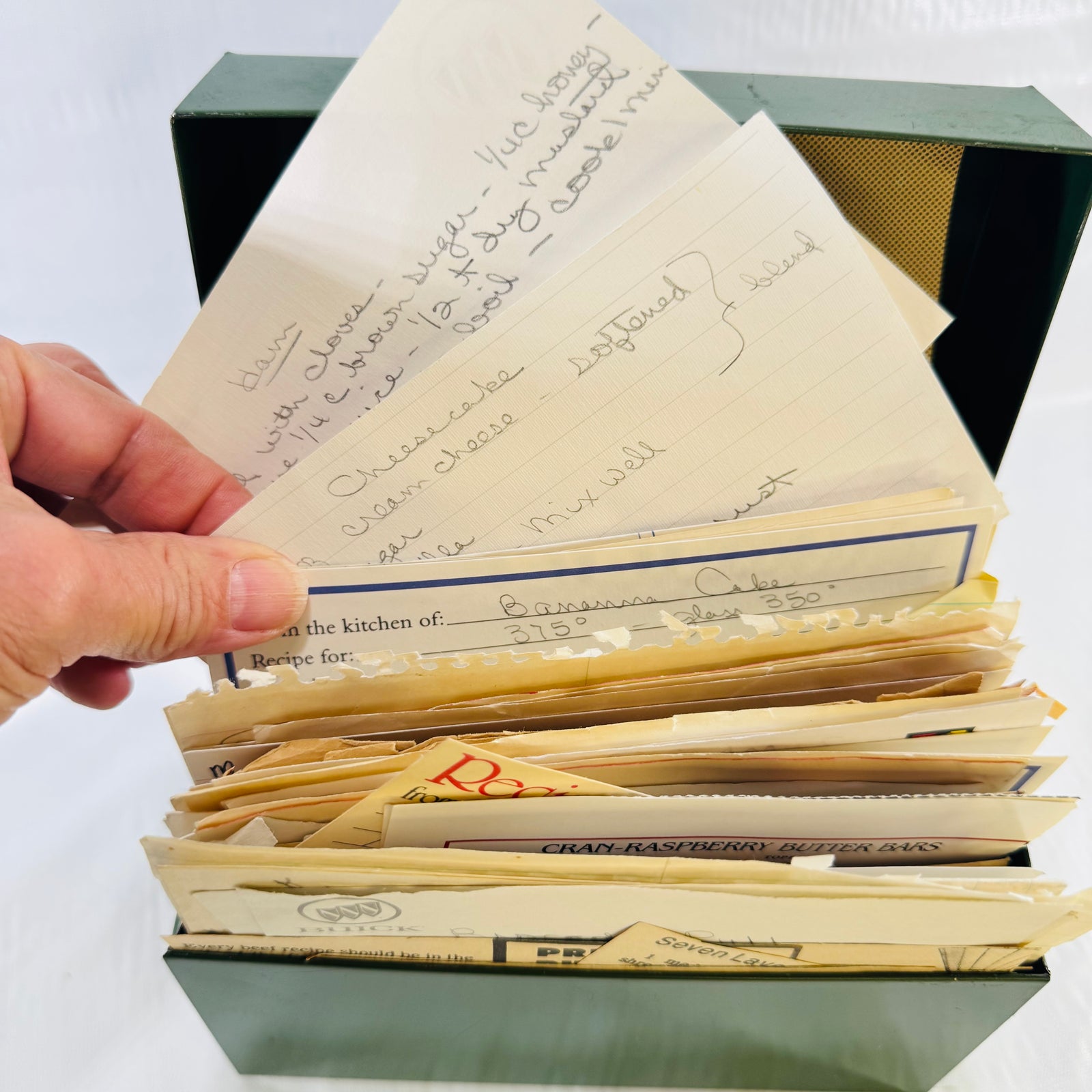 Handwritten Ham and Cheesecake recipe cards with a Banana Cake card