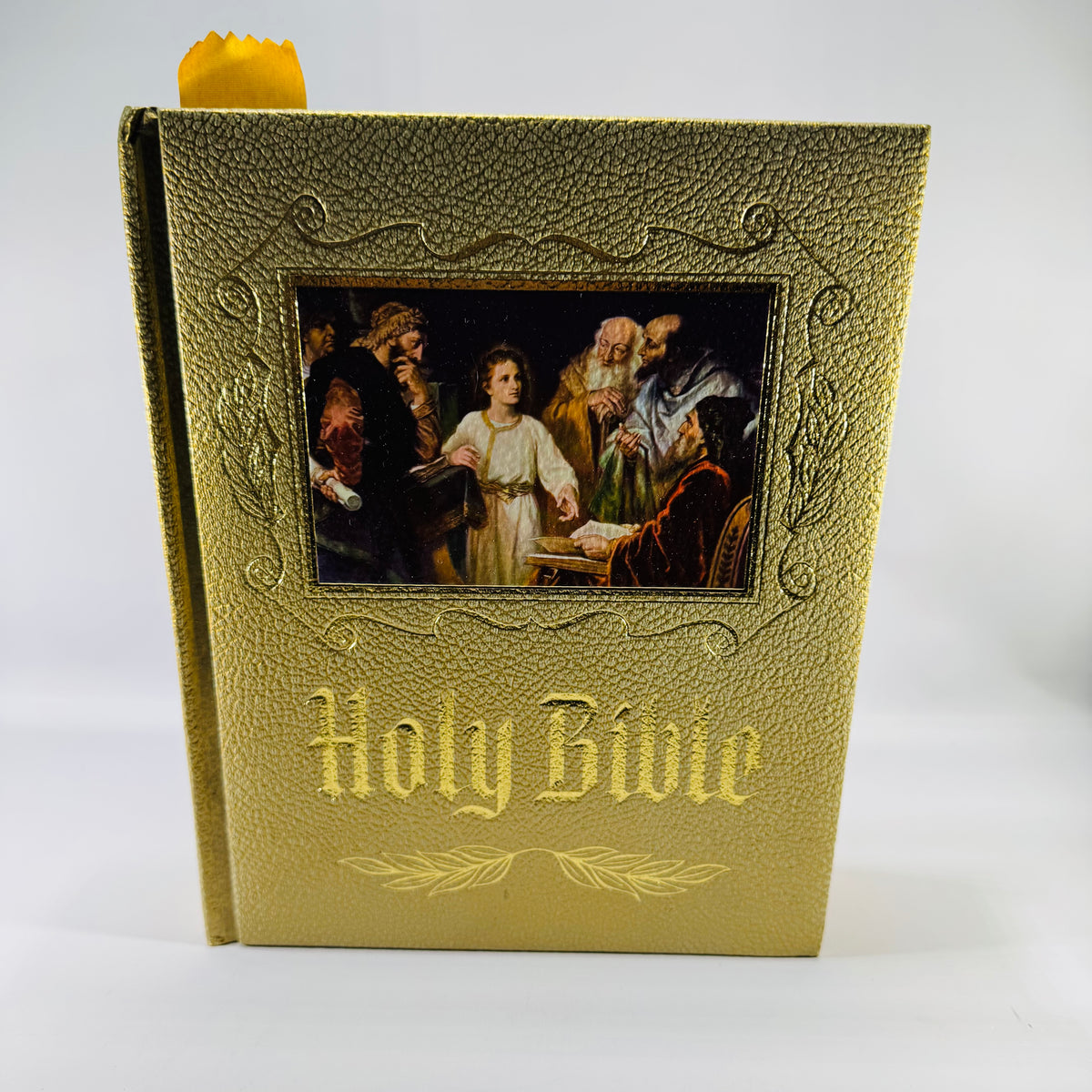 Vintage Heirloom Family Bible 1971 King James Red Letter Illustrated Gold Hardcover