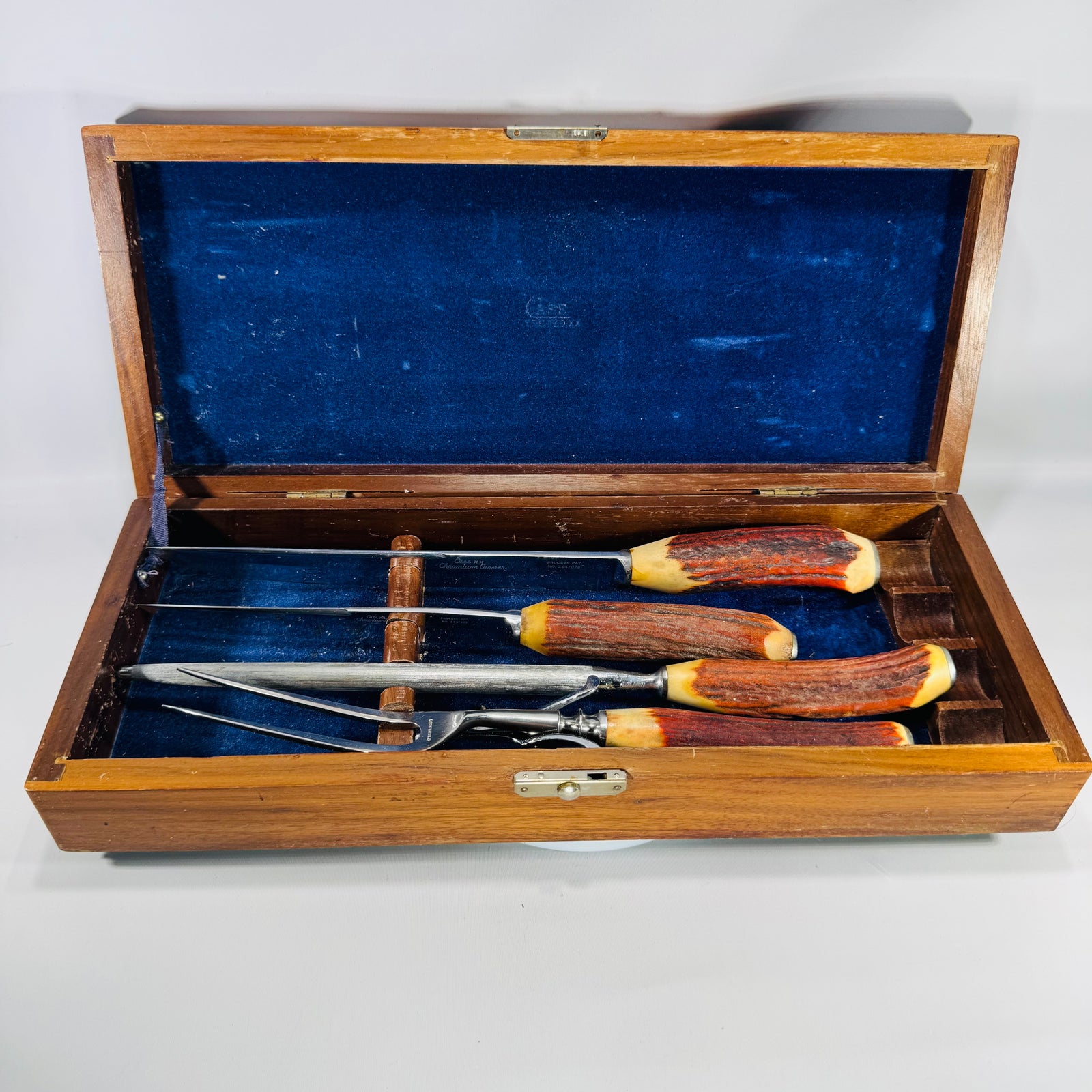 Case XX “Chromium Carver” Vintage Boxed Carving Set (Process Pat. 2147079) – Stag-Look Handles, 4-Piece
