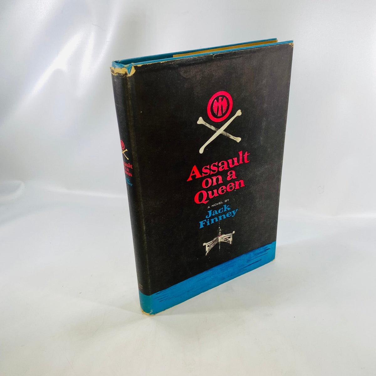 Assault on a Queen a Novel by Jack Finney 1959 Simon &amp; Schuster Vintage Book