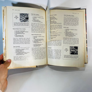 Homemade Cookies Cookbook by Better Homes & Gardens 1975  Vintage Cookbook