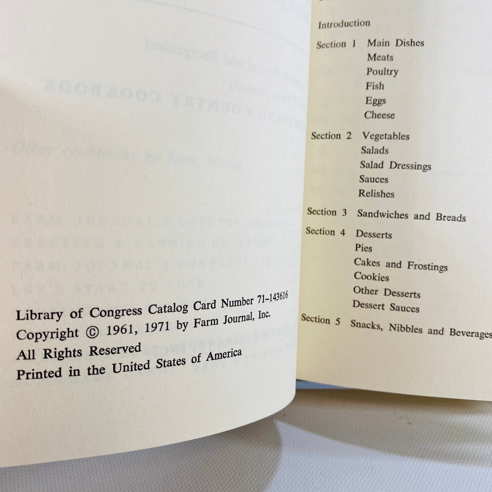 Busy Woman's Cookbook by the Food Editors of Farm Journal 1971  Vintage Cookbook