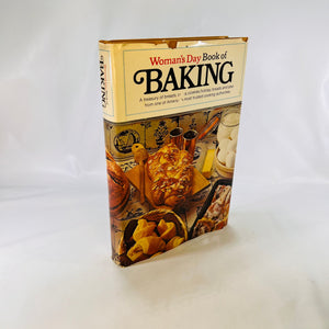 Woman's Day Book of Baking edited by Diane Harris 1977 Simon & Schuster Vintage Book
