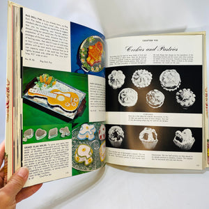 Pictorial Encyclopedia of Modern Cake Decorating by McKinley Wilton & Norman Wilton 1968 Wilton Enterprise Inc. Vintage Book