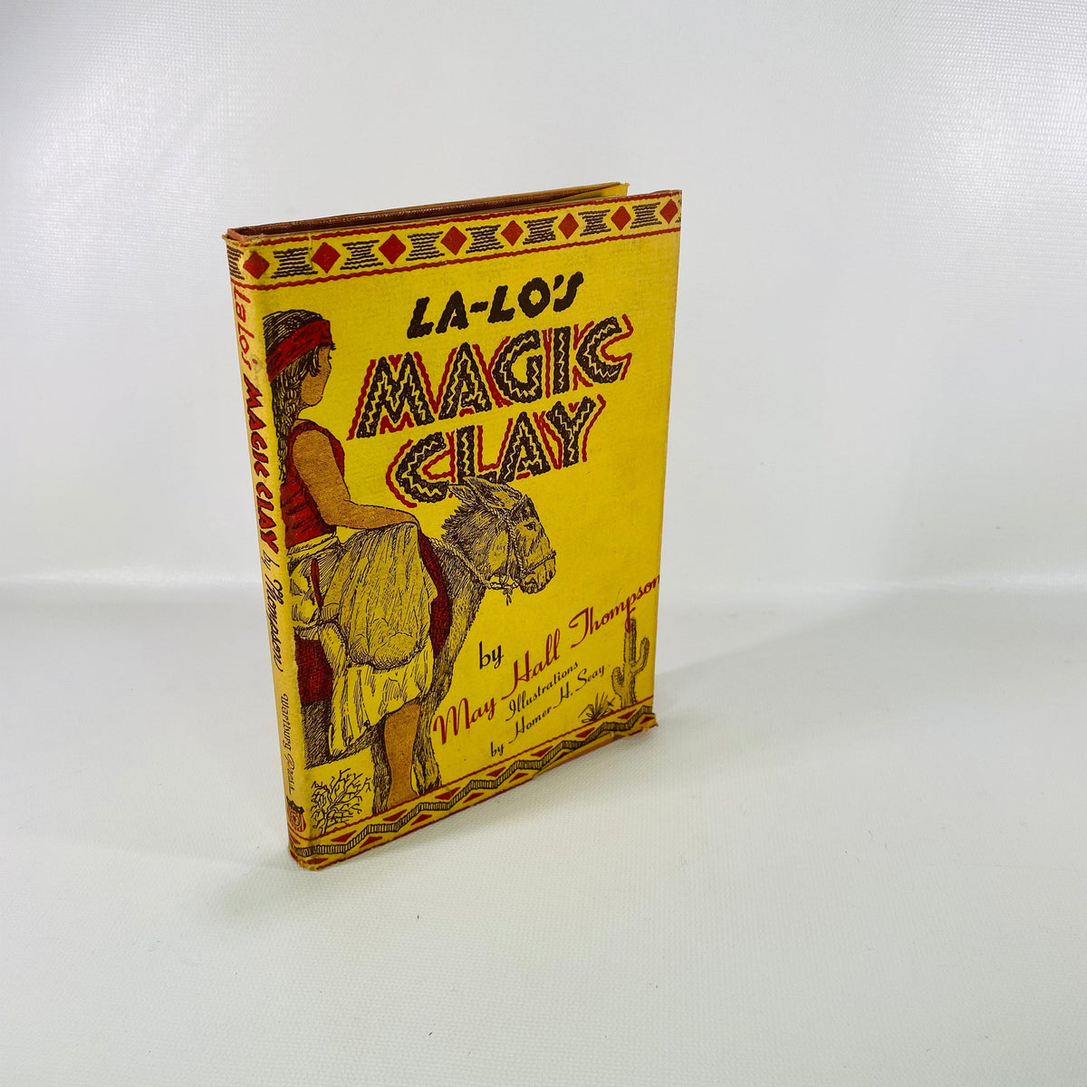 La-Lo's Magic Clay by Mary Hall Thompson First Edition 1946 Wartburg Press