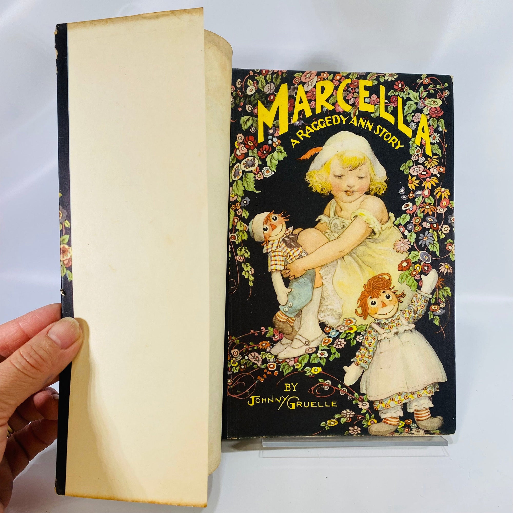 Marcella A Raggedy Ann Story by Johnny Gruelle  1929 M.A. DonohueVintage Book