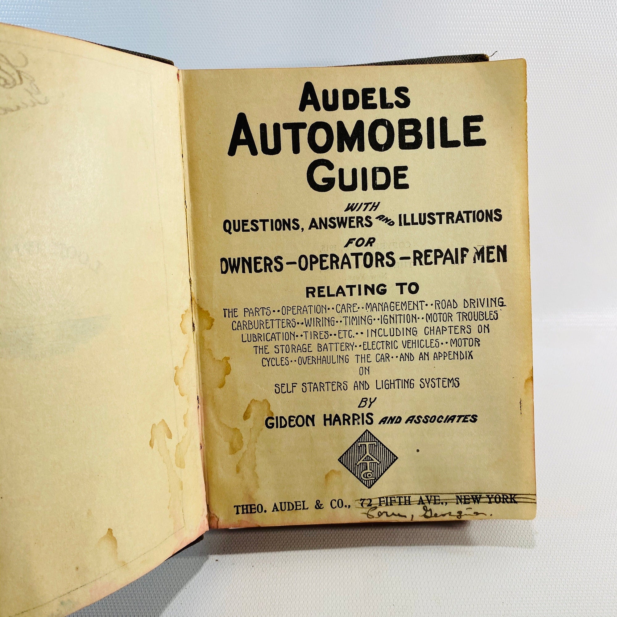 Audels Automotive Guide with Questions Answers & Illustrations by Gideon Harris 1924