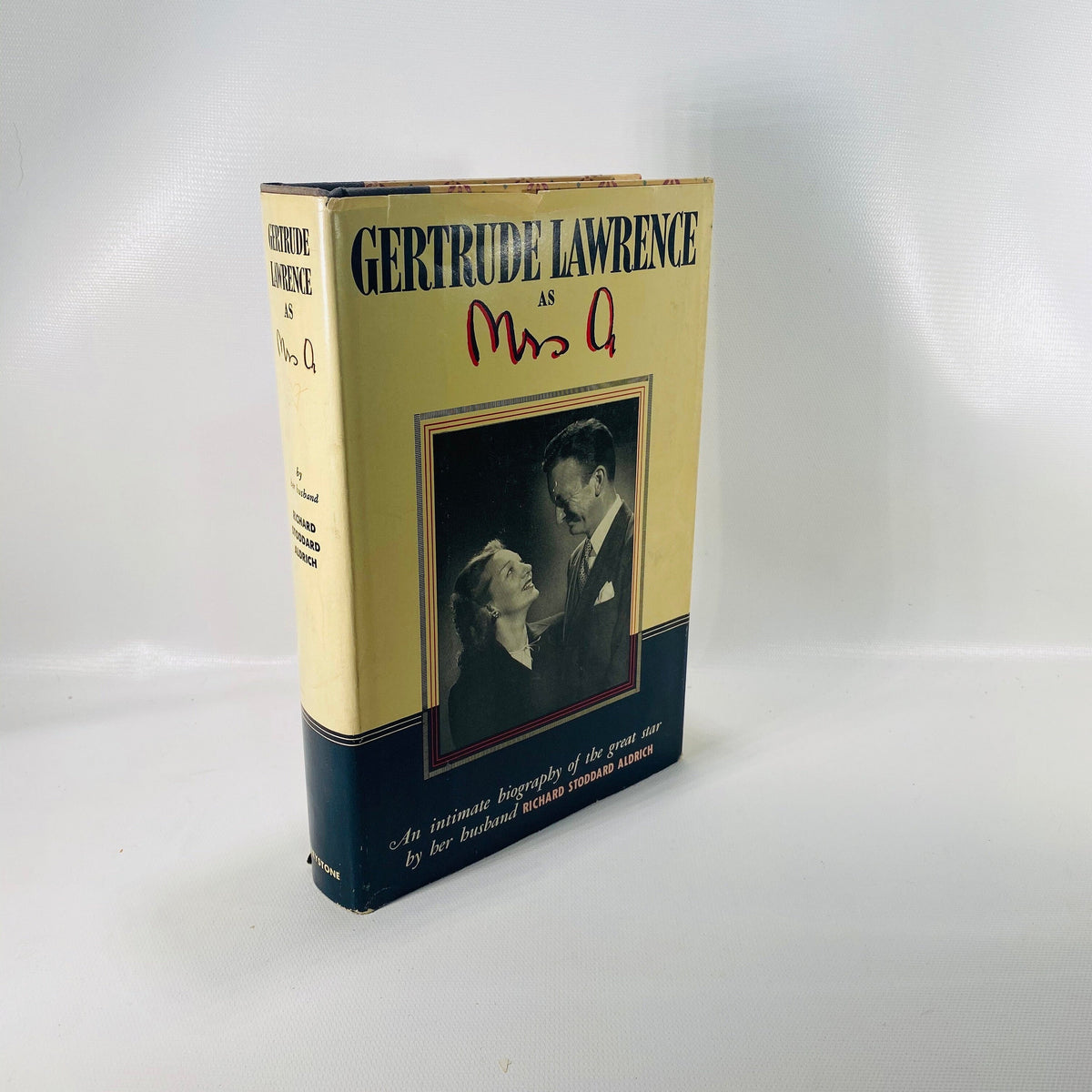Gertrude Lawrence as Mrs. A 1954 dust jacket with a photo of Lawrence and Aldrich