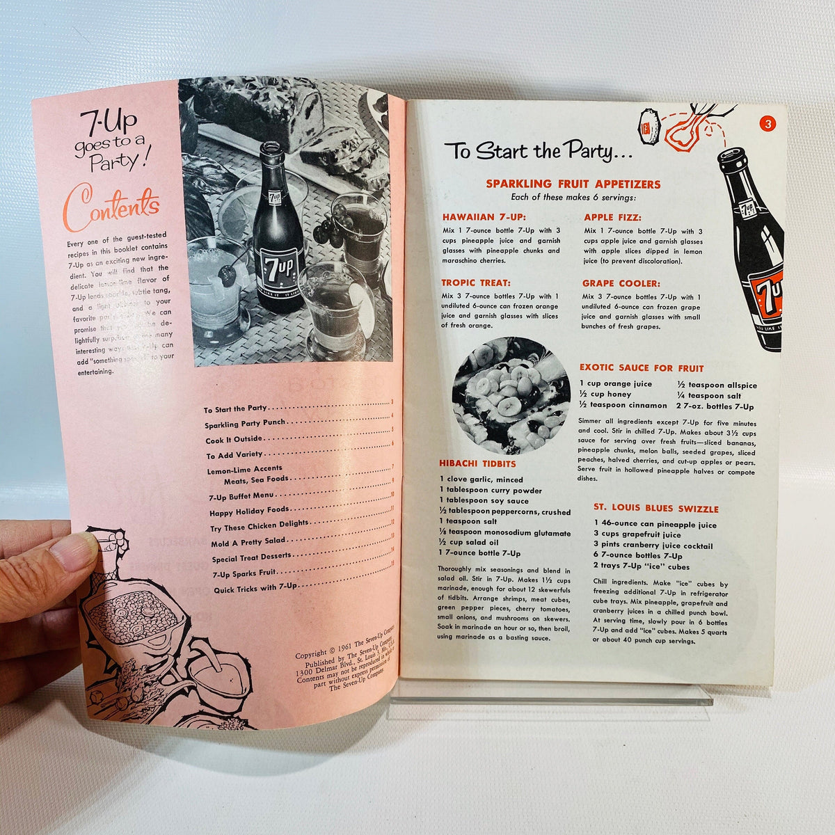 2 Vintage 7-Up Pamphlets featuring Recipes using 7-up 1960's Vintage Book