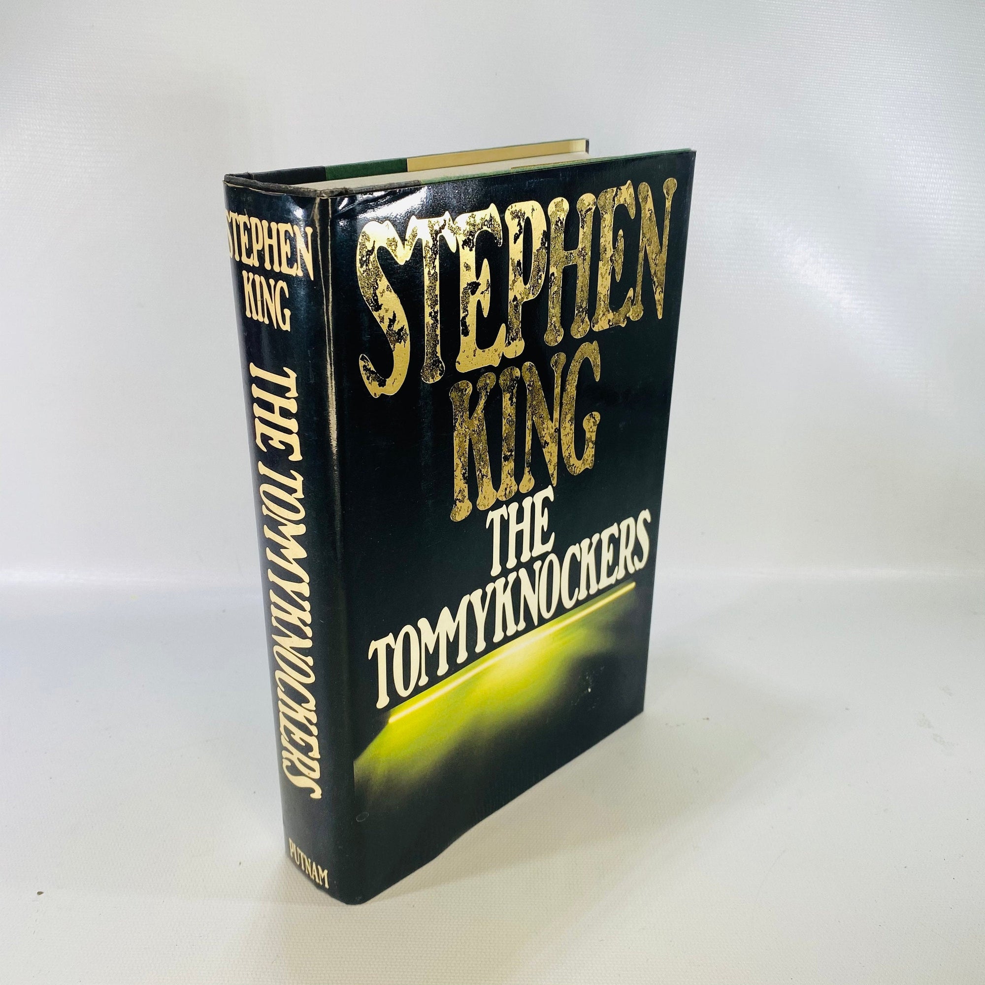 The Tommyknockers by Stephen King 1987 G.P. Putnam's Sons Vintage Book