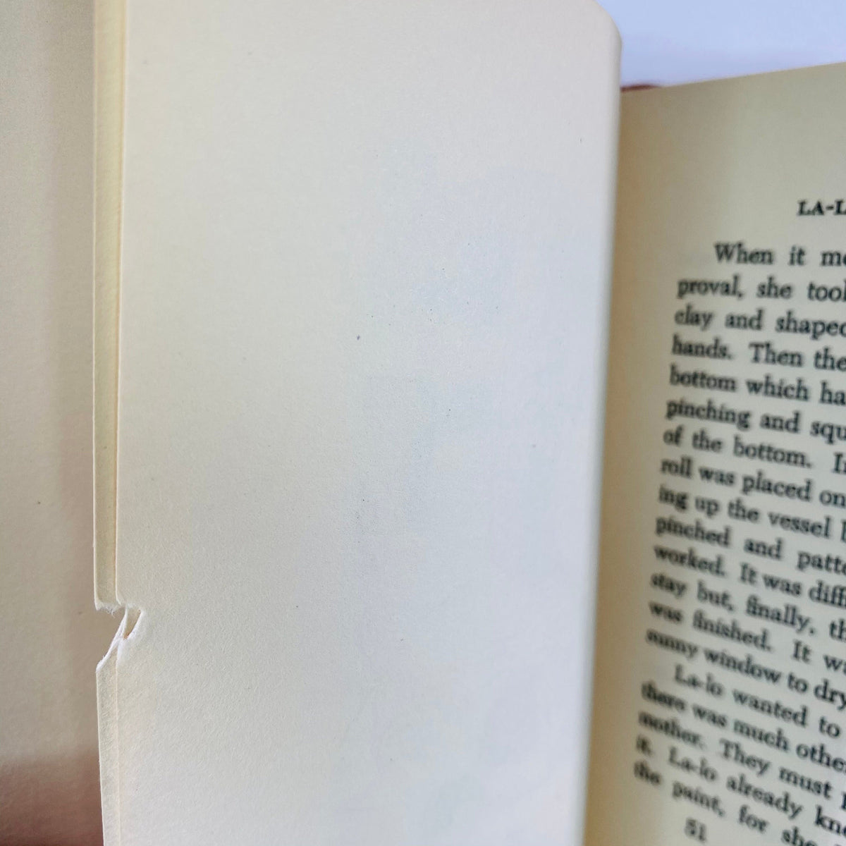 La-Lo's Magic Clay by Mary Hall Thompson First Edition 1946 Wartburg Press